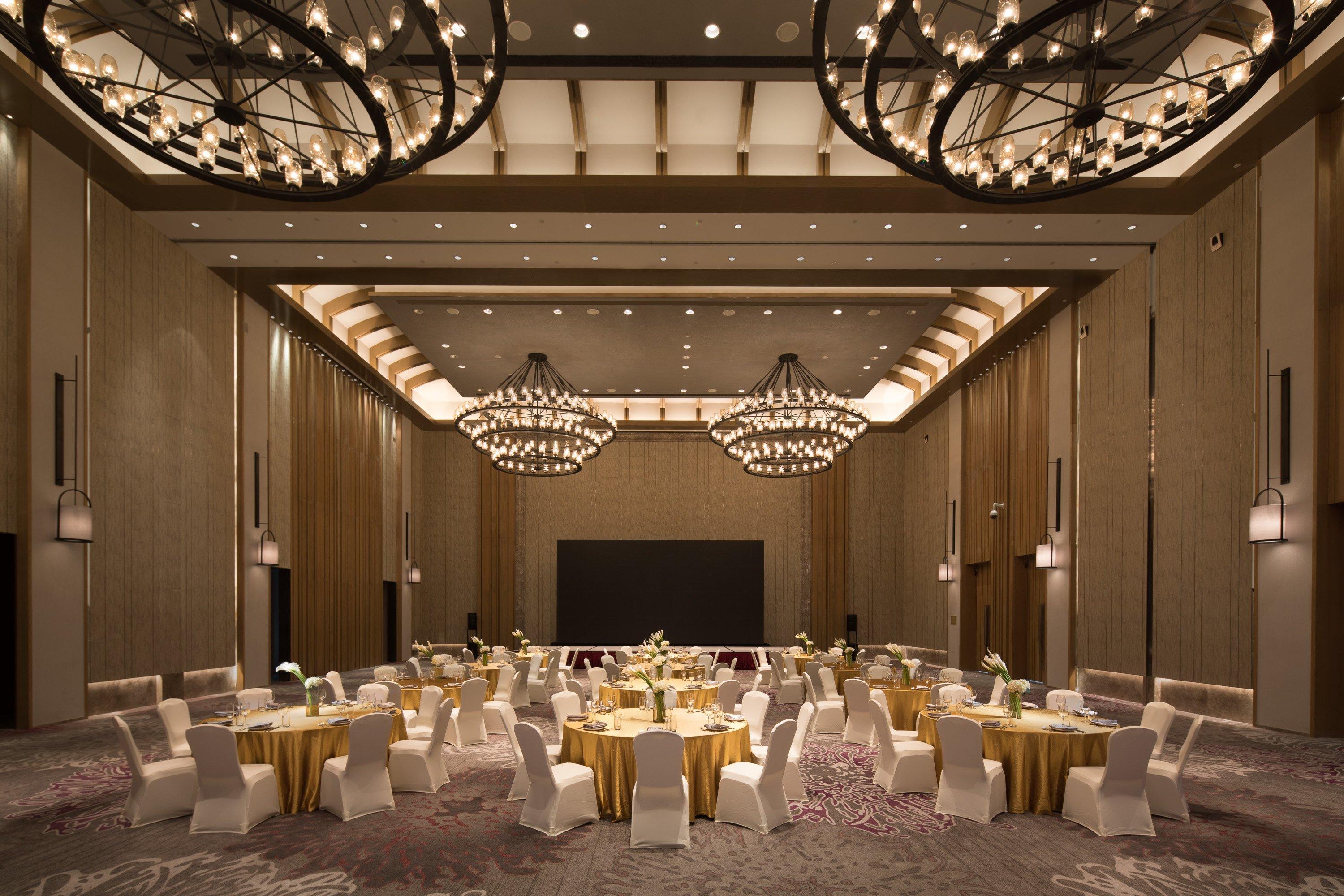 Отель Crowne Plaza Qingdaoorientalmoviemetropolis By Ihg Экстерьер фото