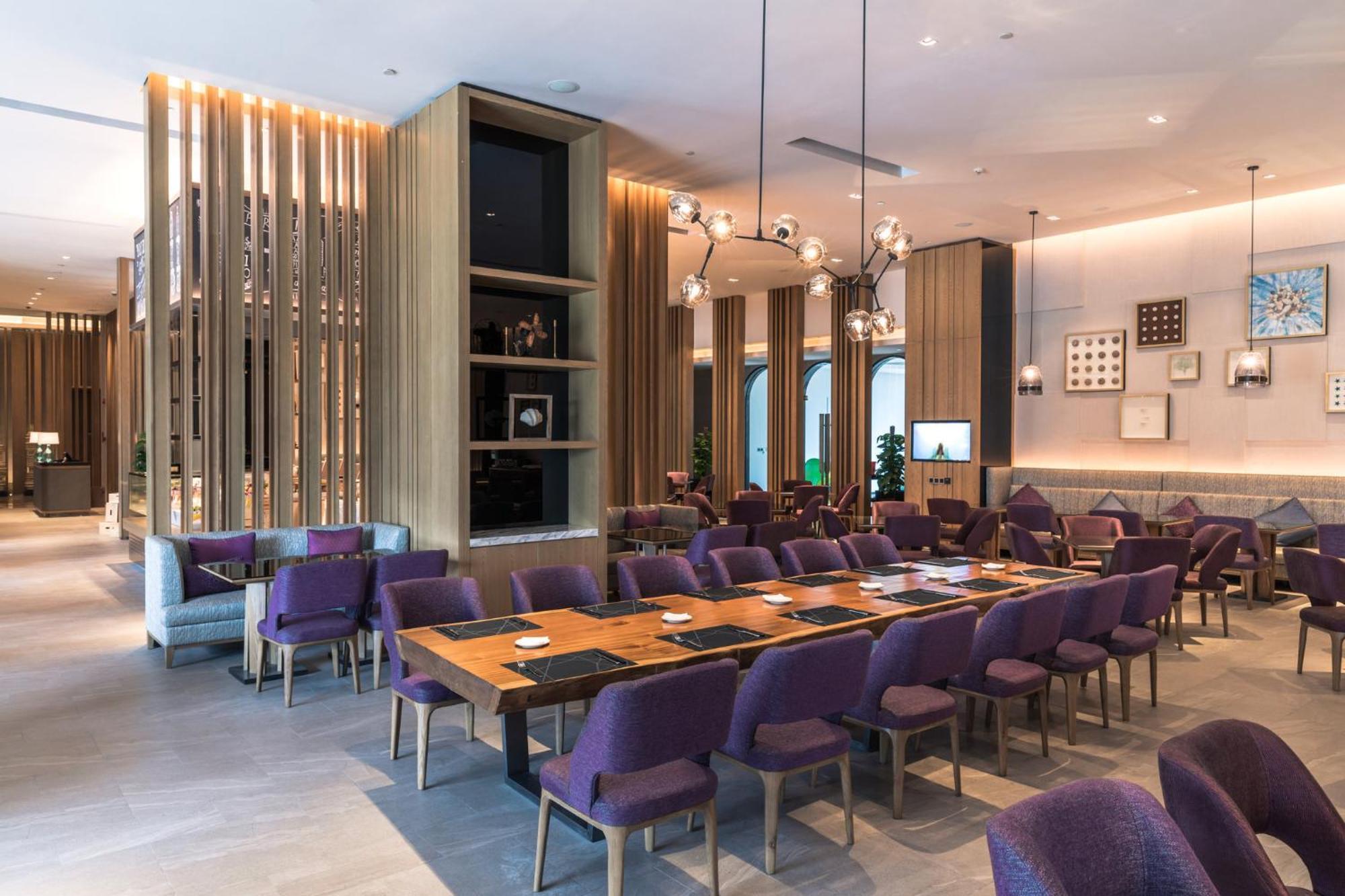 Отель Crowne Plaza Qingdaoorientalmoviemetropolis By Ihg Экстерьер фото