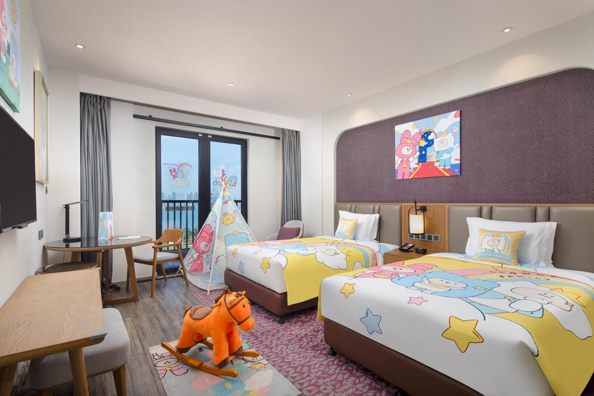 Отель Crowne Plaza Qingdaoorientalmoviemetropolis By Ihg Экстерьер фото